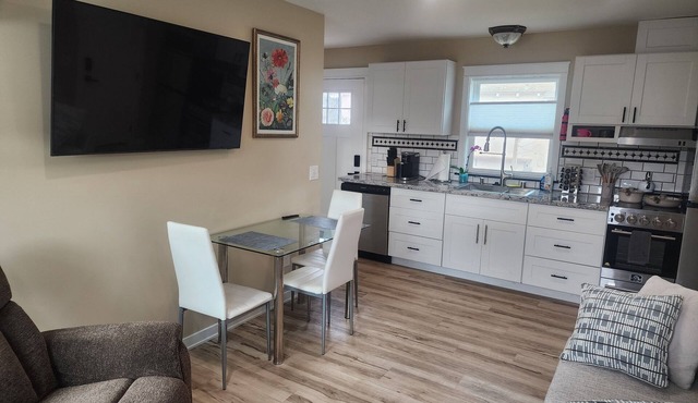 Venice Beach guest house - 2 blocks from Beach