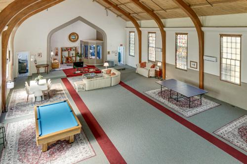 Walk to Clear Lake: 2-Unit Church Combo Stay!