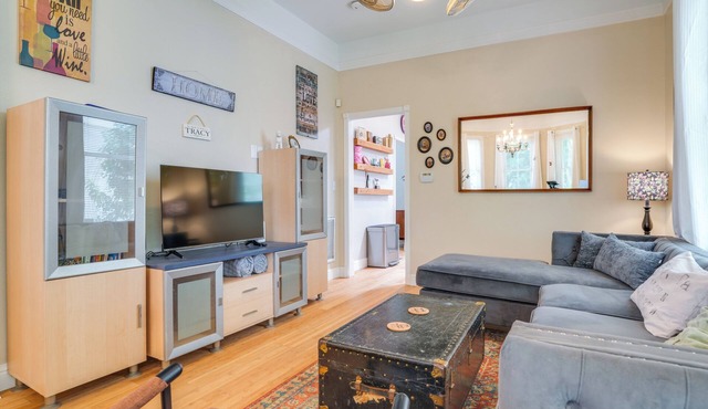 Walk to Dtwn! Tracy Extended Stay w/Patio & Yard