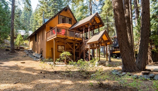 Walk to Lake West Shore Cabin Hot Tub DogOK EVplug