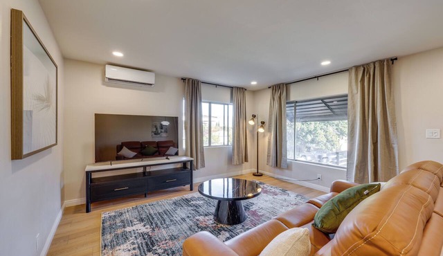 Walkable Home Base Near Llumc & Campus!