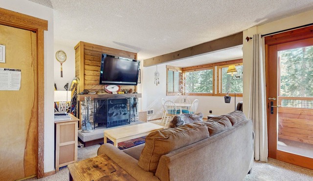 Well-Equipped Second-Level Studio w/Free WiFi, Balcony, & Shared Outdoor Pool