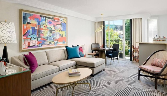 West Hollywood Comfort – Walkable, Spacious, and Stylish