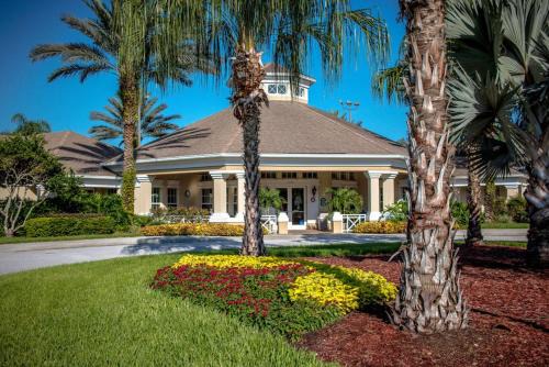 Windsor Palm Condo #213421