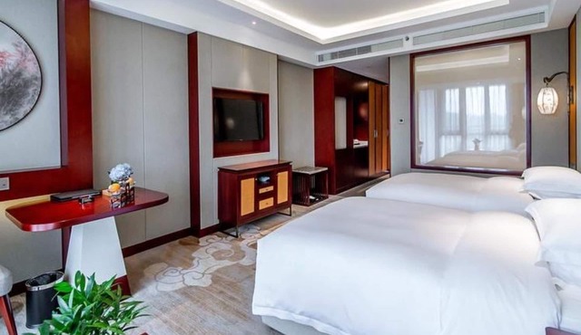 Yun-zen Jinling Acrobatics Hotel