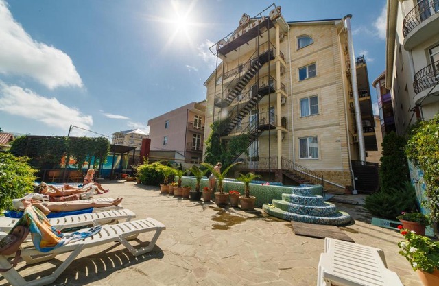 Hotel 