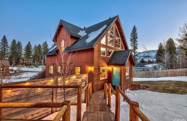 Rustic Mountain Retreat