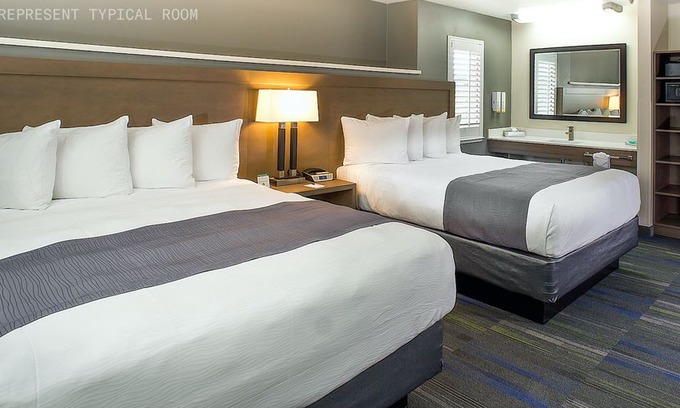 Cuernavaca Apartment | Crestview | Bright Room + Business Center