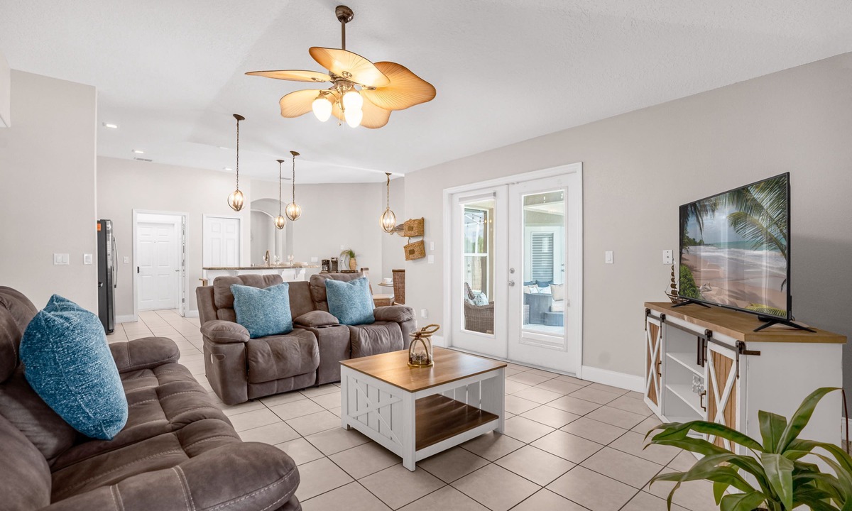 Buena Ventura Lakes House | Upstay - Waterside Home With Pool and Hot Tub