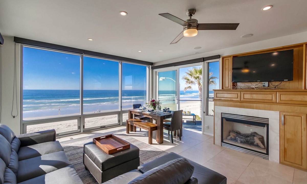Central Mission Beach Condo | Ocean Palms Penthouse | Luxury 4BR Beachfront Home