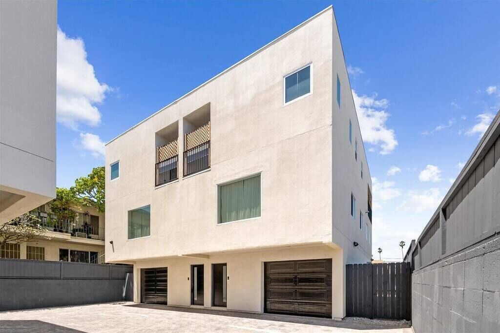 Hollywood Condo | Heart of LA: Your Perfect Hollywood Stay