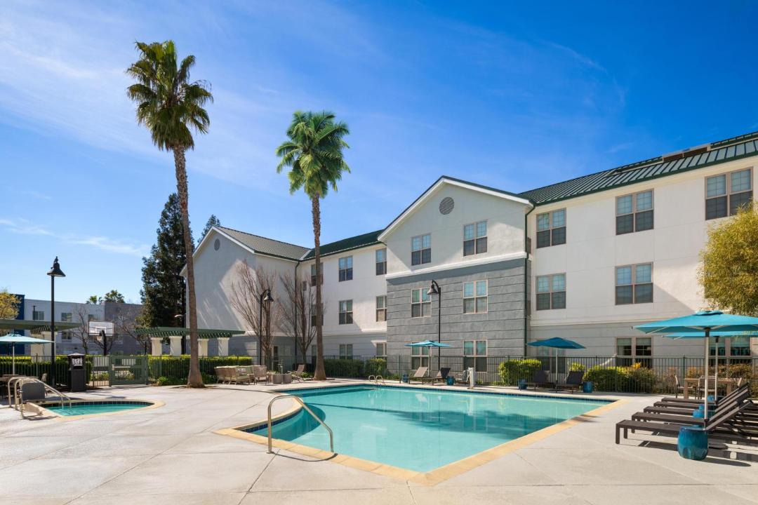 North Natomas Hotel | Homewood Suites by Hilton Sacramento Airport-Natomas