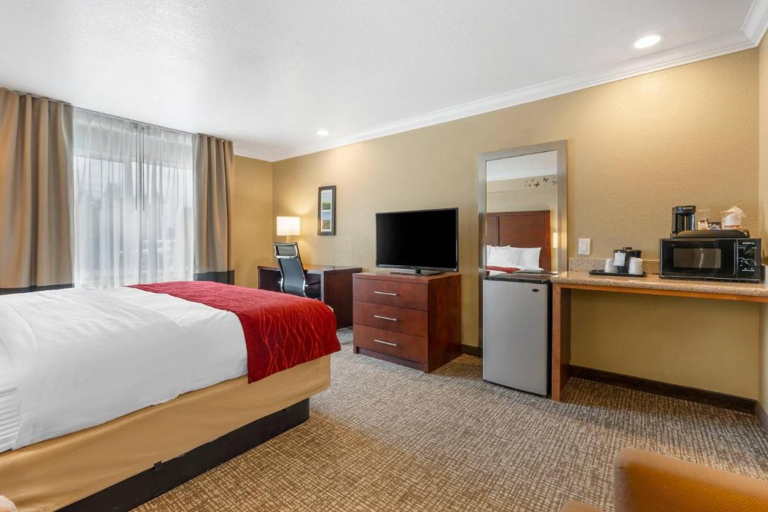 Pacific Hotel | Comfort Inn Arcata