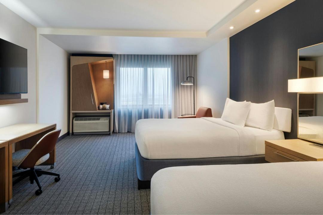 Redwood City Hotel | Courtyard by Marriott Redwood City