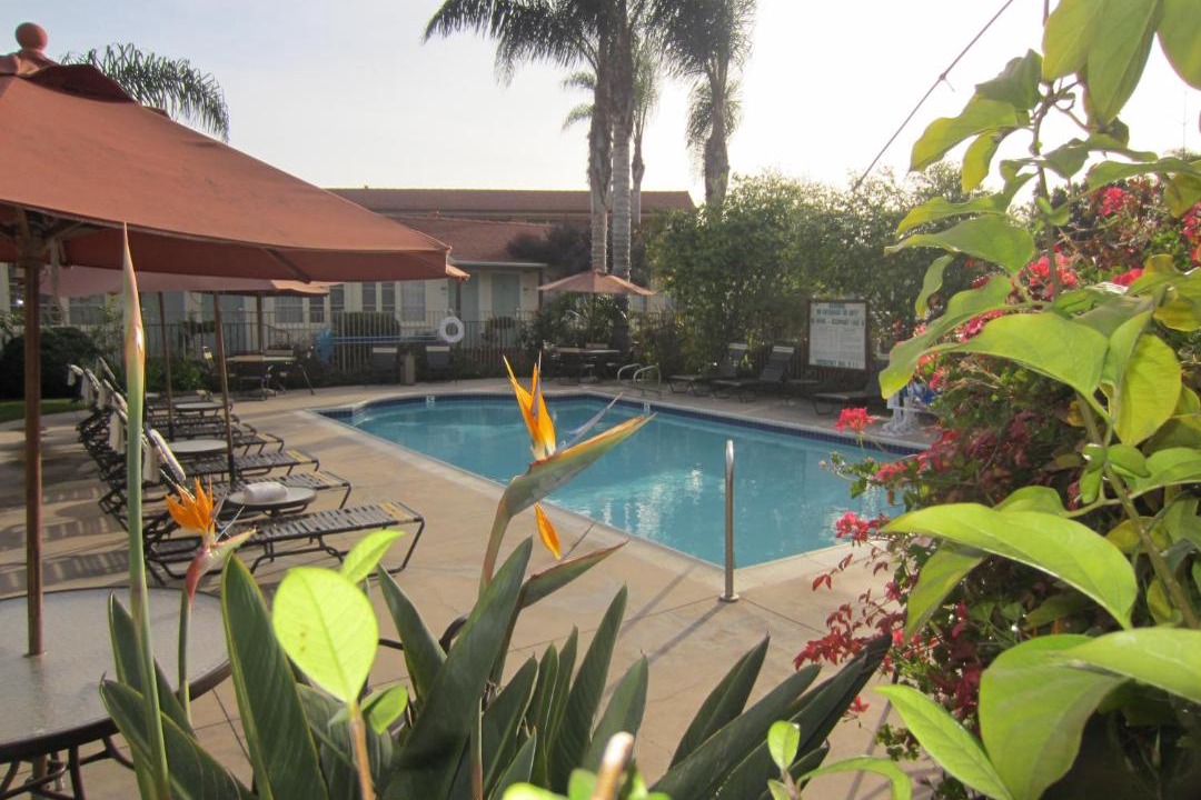 Midway District Hotel | Old Town Inn