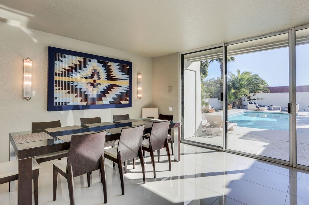Photo of Livingroom in Chino Canyon