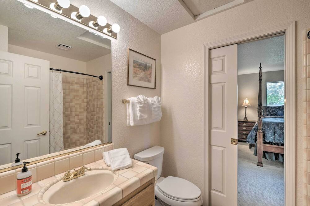 Photo of Bathroom in Auburn