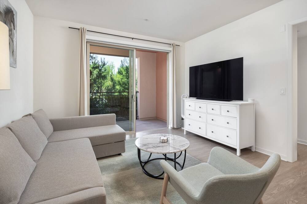 Photo of Livingroom in Airport Area