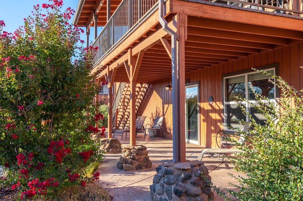 Photo of Outdoor in Hayward