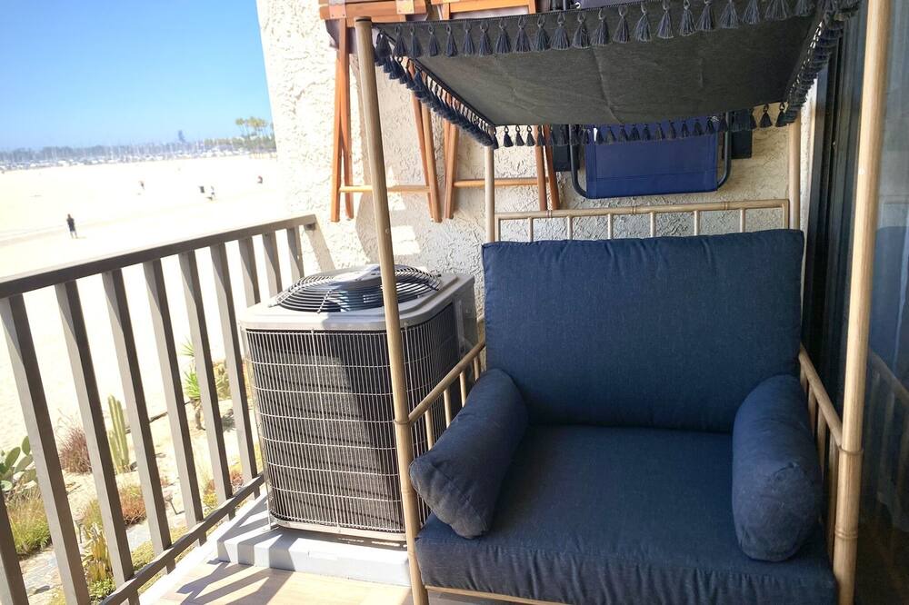Photo of Others in Alamitos Beach