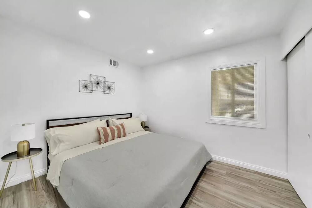 Photo of Bedroom in Garden Grove