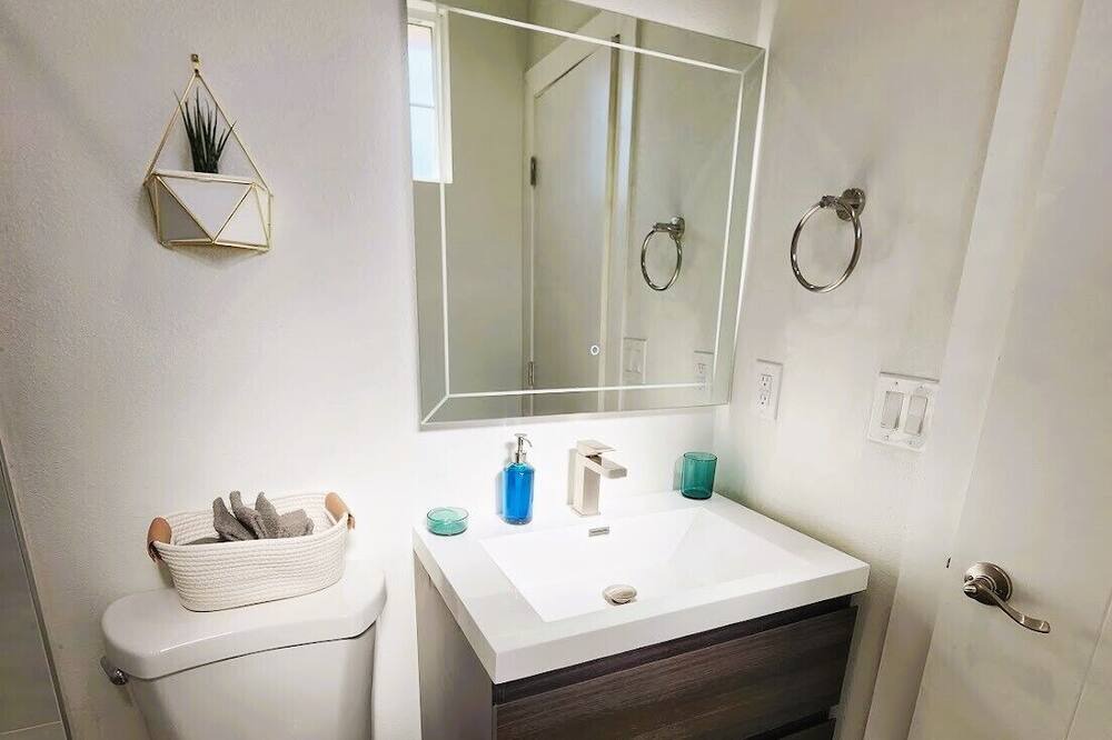 Photo of Bathroom in Garden Grove