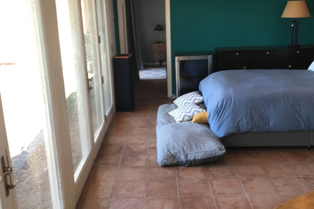 Photo of Bedroom in Pacific Beach