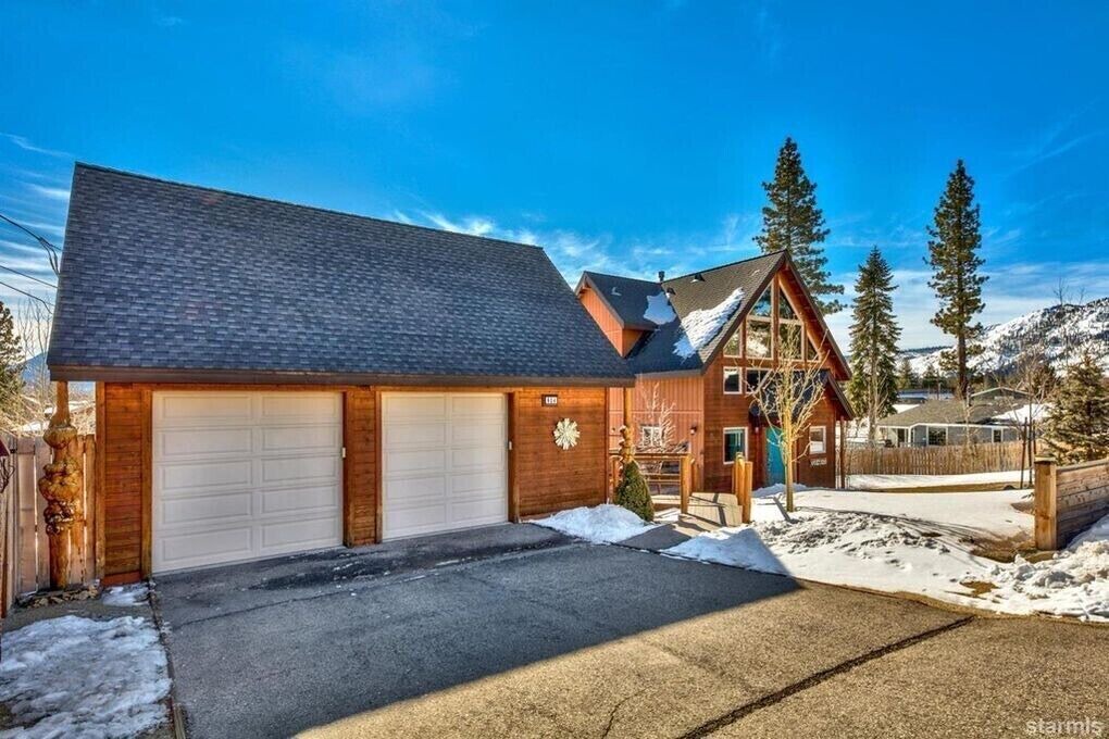 Photo of Outdoor in Mountain View Estates