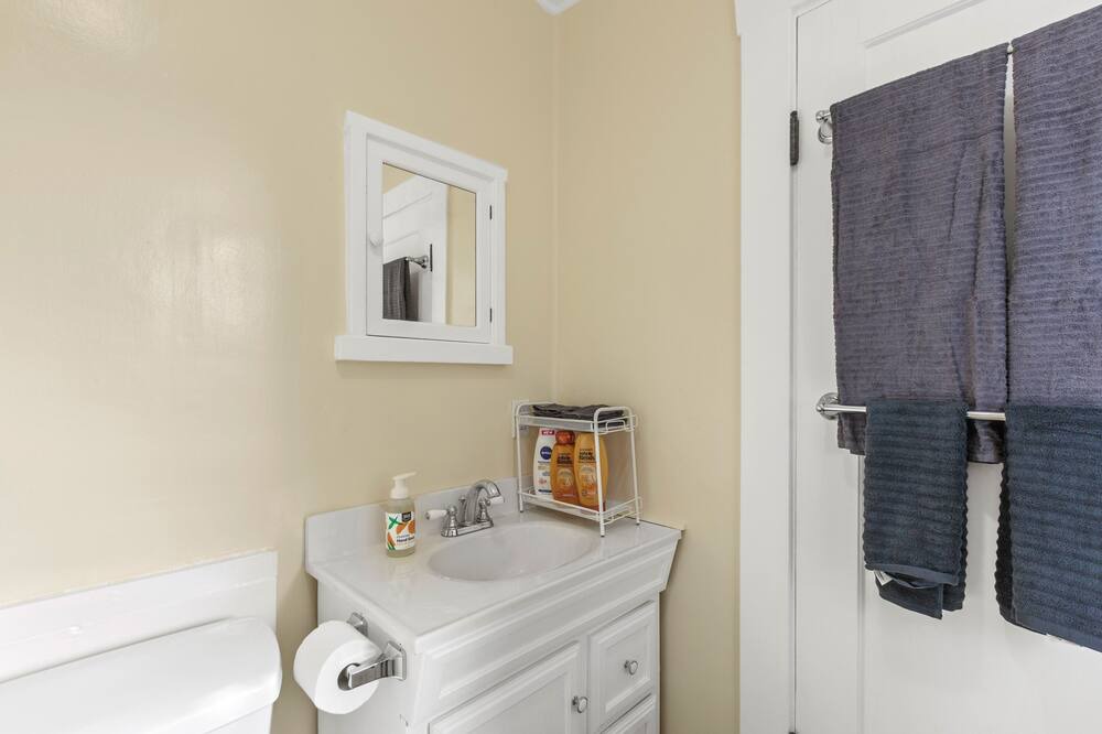 Photo of Bathroom in University South