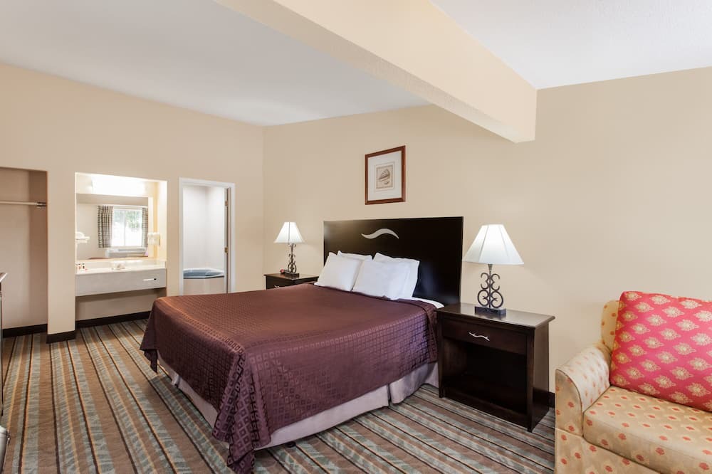 Photo of Bedroom in Midway-Pacific Highway