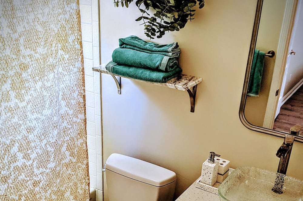Photo of Bathroom in Yountville