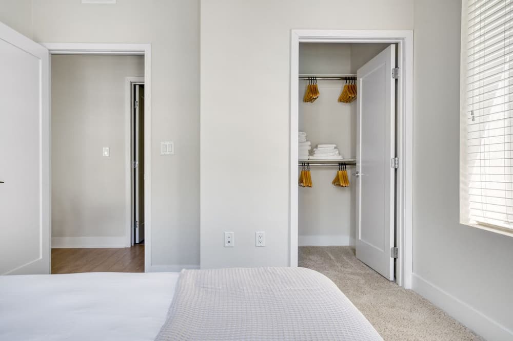 Photo of Bedroom in NoHo Arts District