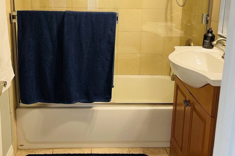 Photo of Bathroom in Imperial Beach
