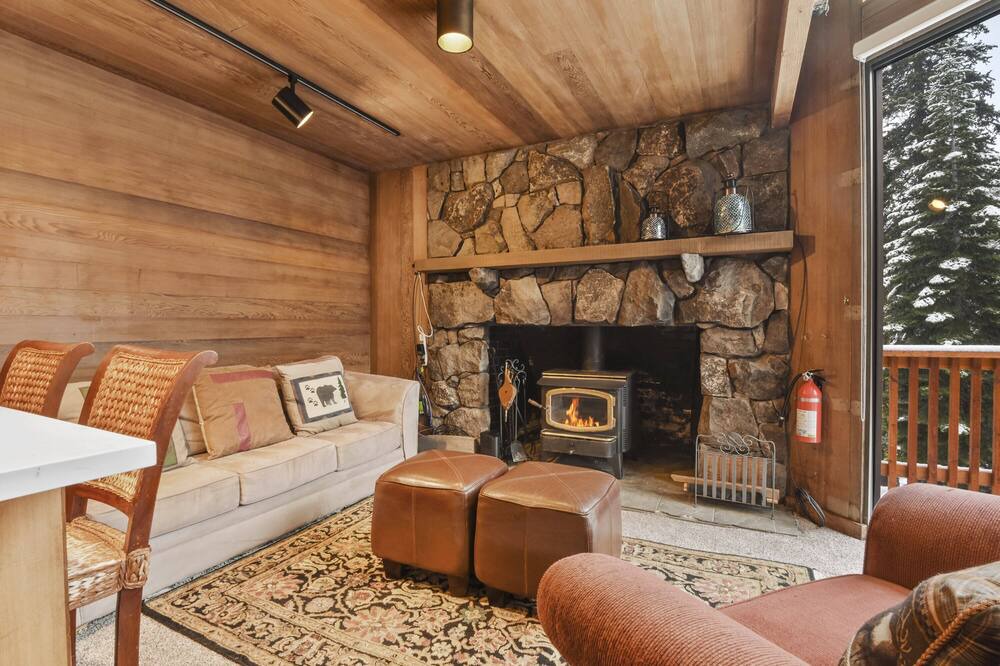 Photo of Livingroom in Alpine Meadows
