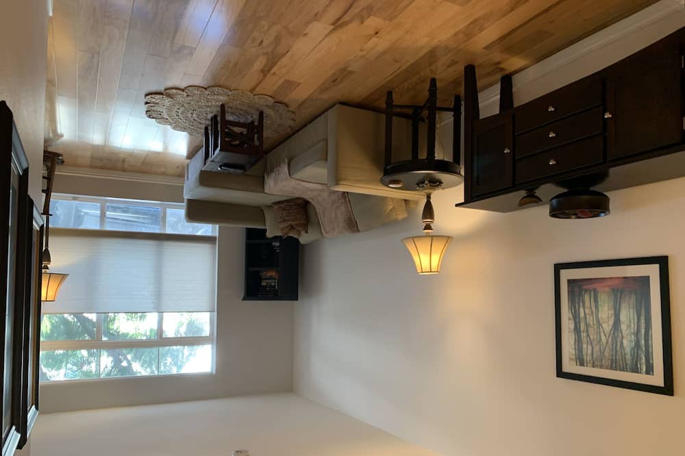 Photo of Livingroom in Bankers Hill