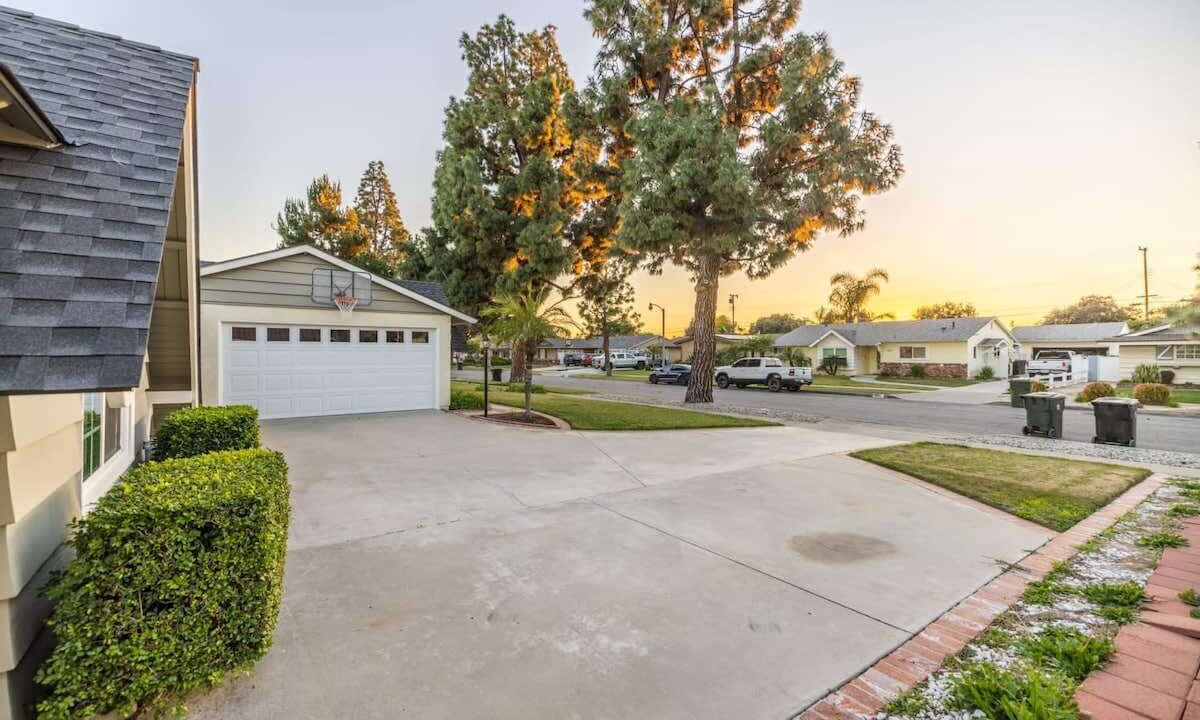 Photo of Others in Northwest Anaheim