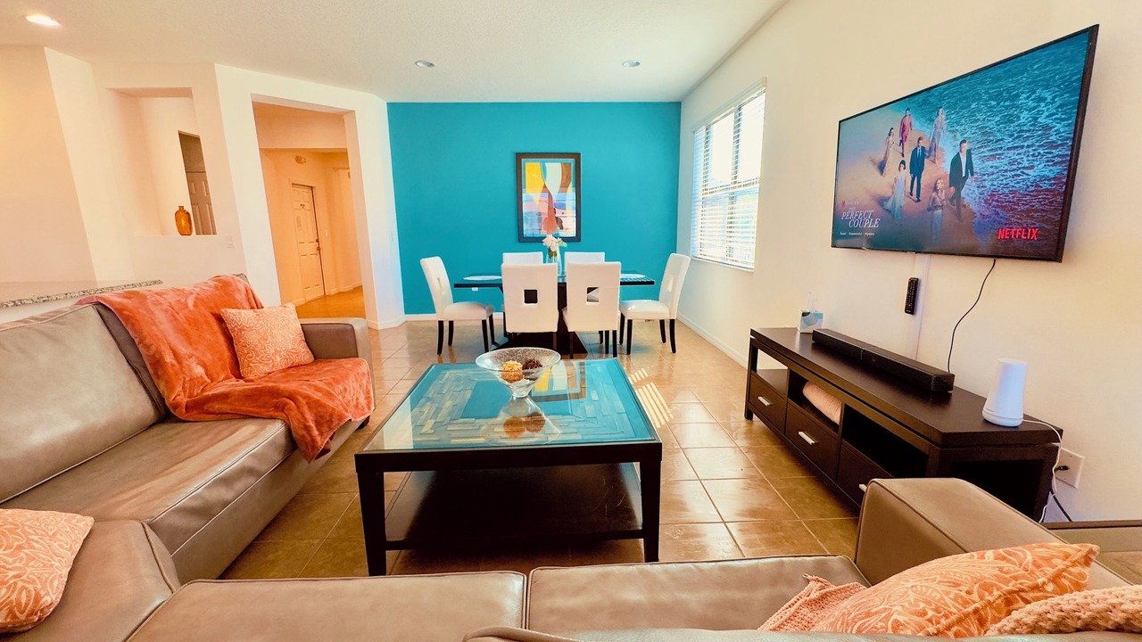 Photo of Livingroom in Davenport