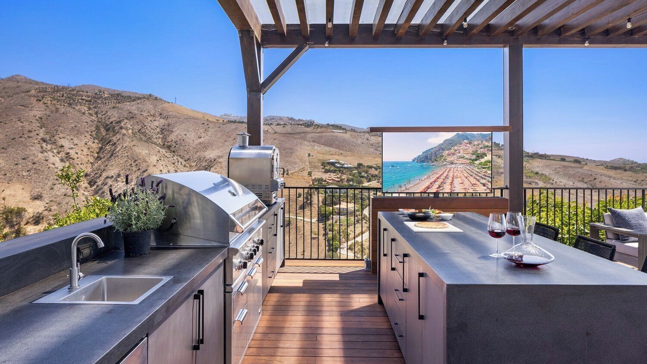 Photo of Outdoor in Central Malibu