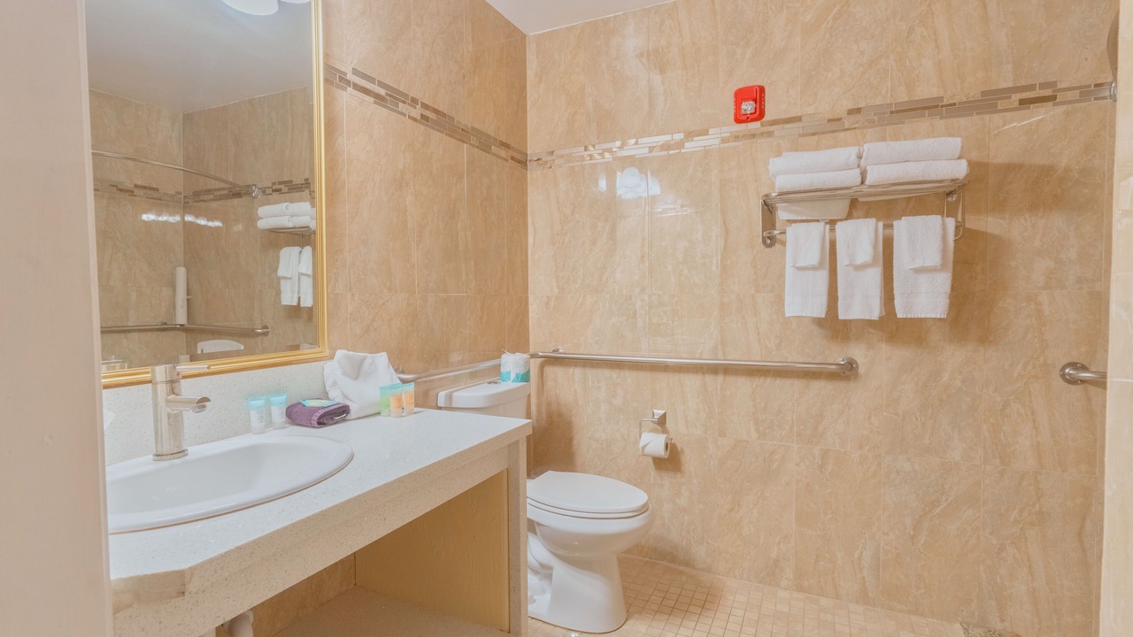 Photo of Bathroom in Mariposa
