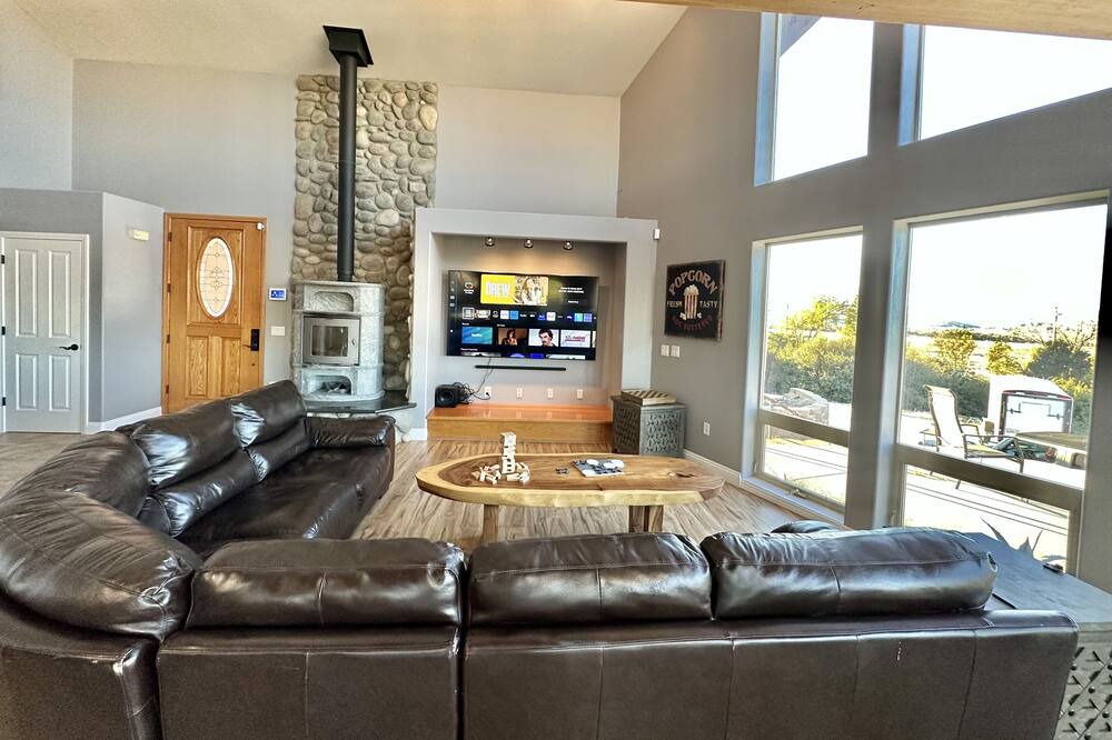 Photo of Livingroom in Patton