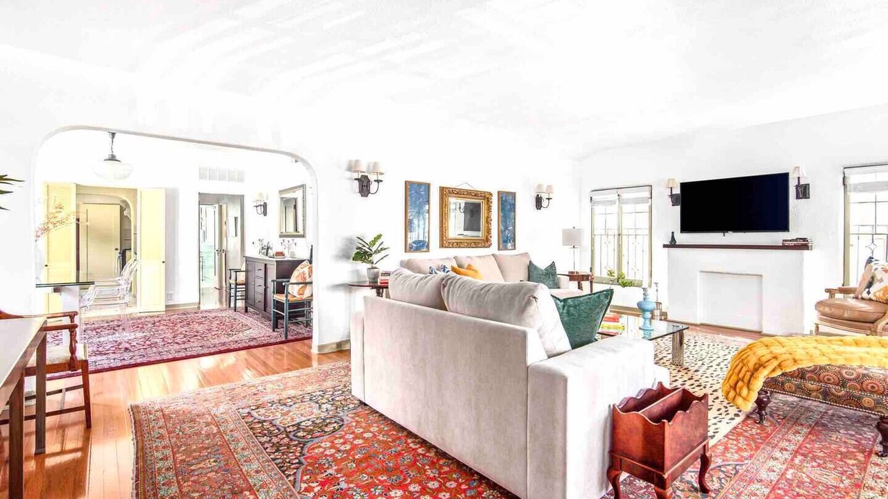 Photo of Livingroom in Beverly Grove