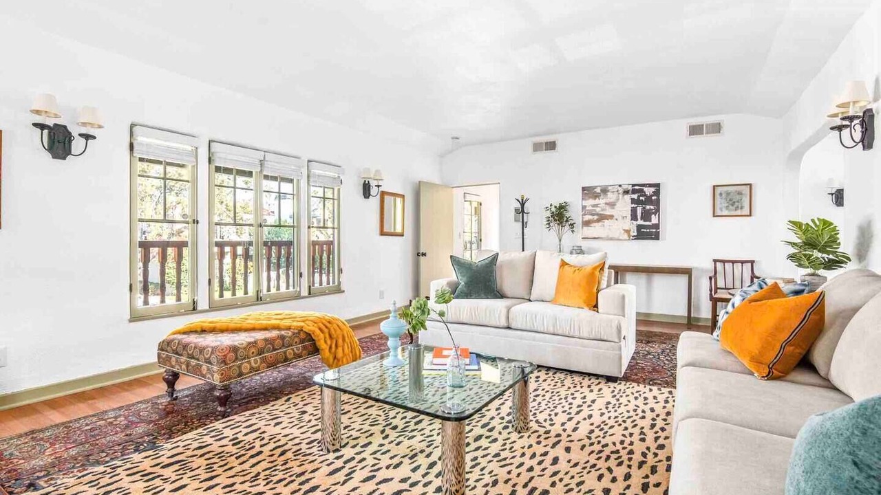 Photo of Bedroom in Beverly Grove