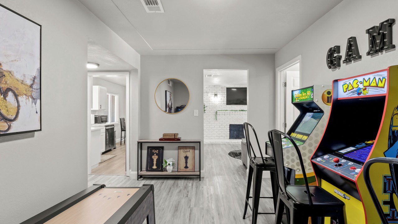 Photo of Bedroom in Raisin