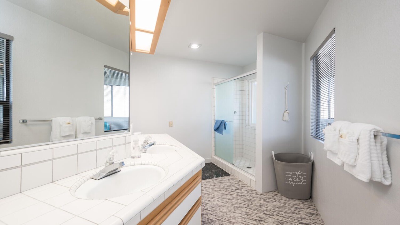 Photo of Bathroom in Marine Terrace