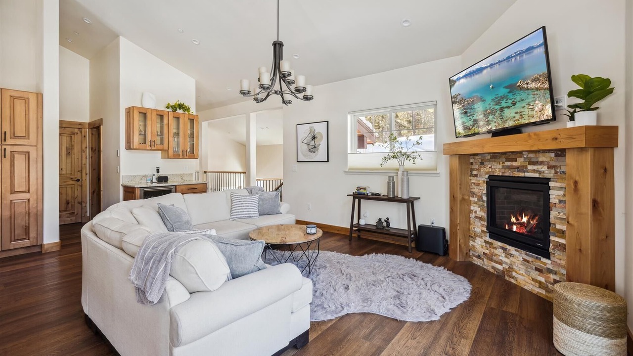 Photo of Livingroom in Tahoe Vista