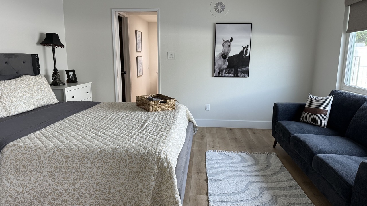 Photo of Bedroom in Lake San Marcos