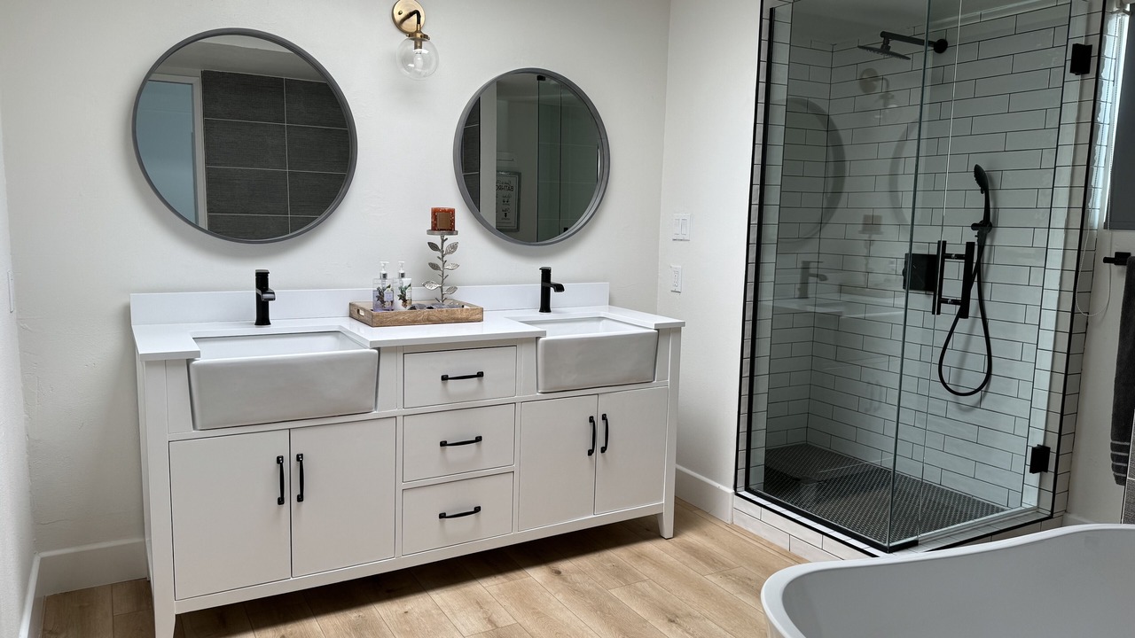 Photo of Bathroom in Lake San Marcos