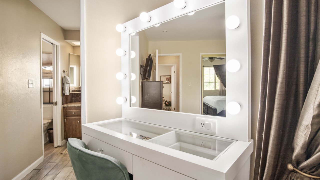 Photo of Bedroom in Vista