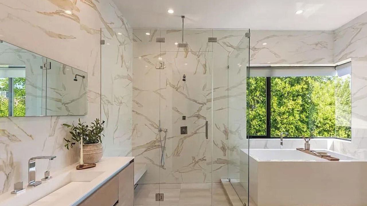 Photo of Bathroom in Beverly Grove
