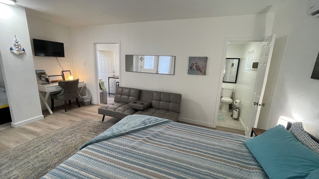 Photo of Bedroom in East Side Capistrano